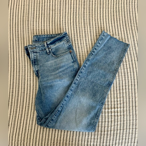 NWOT High-rise Vintage Slim Straight Jeans - Picture 1 of 3